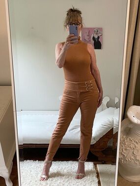 LUJURIA NWT COLOMBIAN STRETCH PUMPKIN JEANS GOLD STUDS RHINESTONES COTTON BLEND